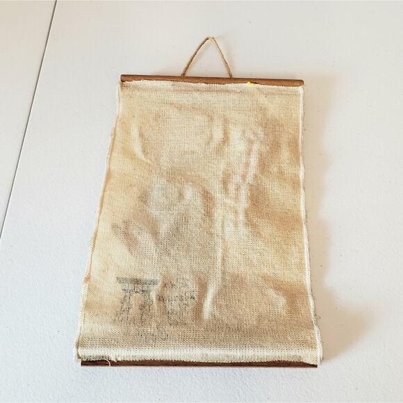 Colombia Souvenir Artisan Hand Crafted Distressed Wall Hanging Key Holder - Picture 3 of 7